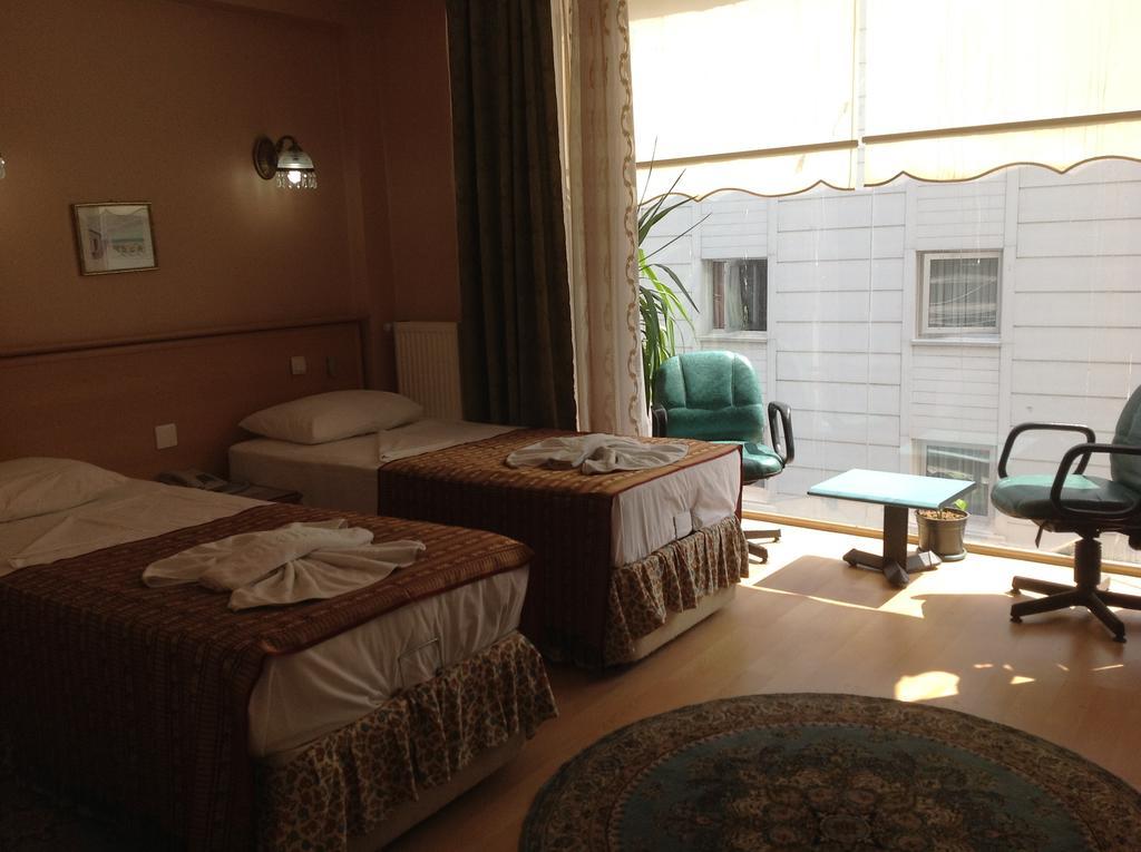 איסטמבול Yalta Hotel מראה חיצוני תמונה